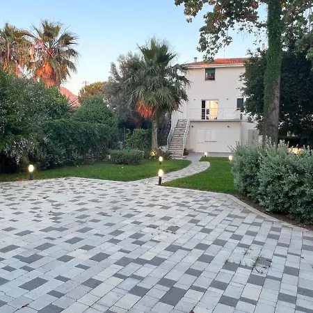 Вилла La Casa Di Dada